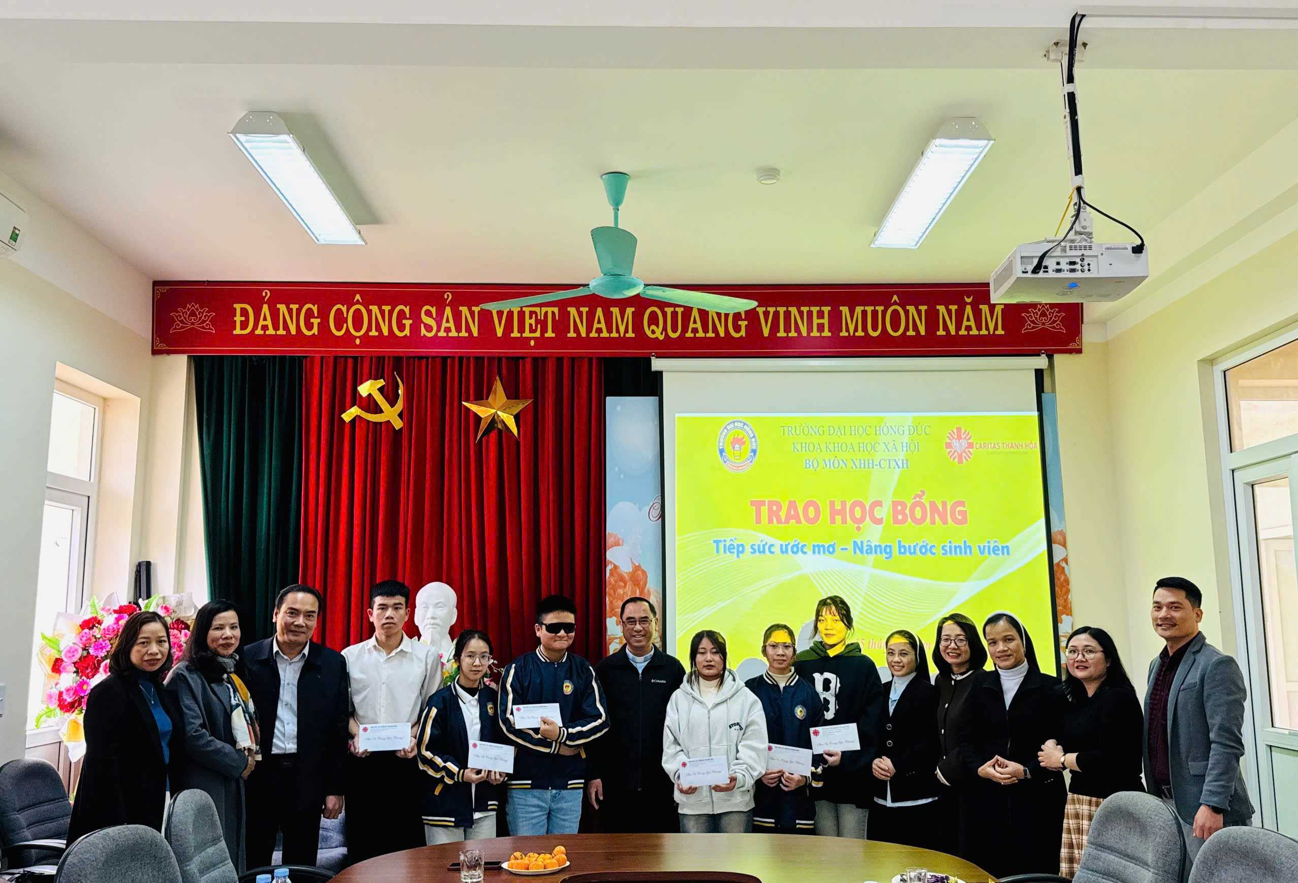 Học bổng từ Tổ chức Caritas Giáo phận Thanh Hóa - Tiếp sức ước mơ, nâng bước sinh viên